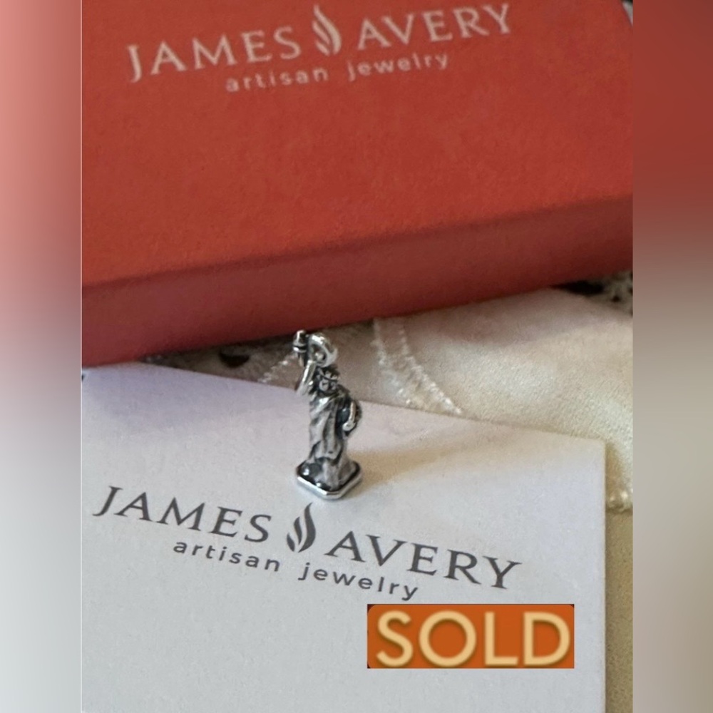 ❌ SOLD ❌James Avery Retired Silver Statue of Liberty Charm🗽Excellent Condition!!